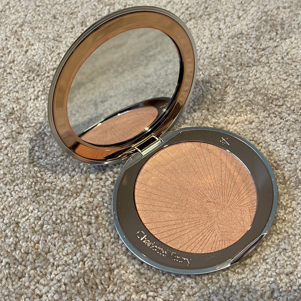 Charlotte Tilbury Hollywood Superstar Glow Highlighter